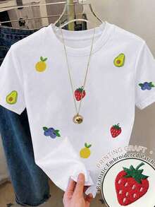 Playera de dama blanca con estampado divertido tutifruti tipo bordado Estilo Casual y Divertido comoda liguera transpirable ideal vacaciones diario casa tener una cita - Blanco - Ver 1