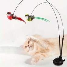Vara interactiva para gatos con varillas dobles largas y base con ventosa fuerte, juguete de mano para gatos con plumas artificiales en rojo/verde, hecho de poliéster apto para gatitos y gatos adultos para jugar en interiores y exteriores - Ver 3