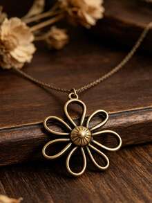 1pc Vintage Hollow Flower Alloy Necklace, Fashionable For Women - Old Gold - View 1