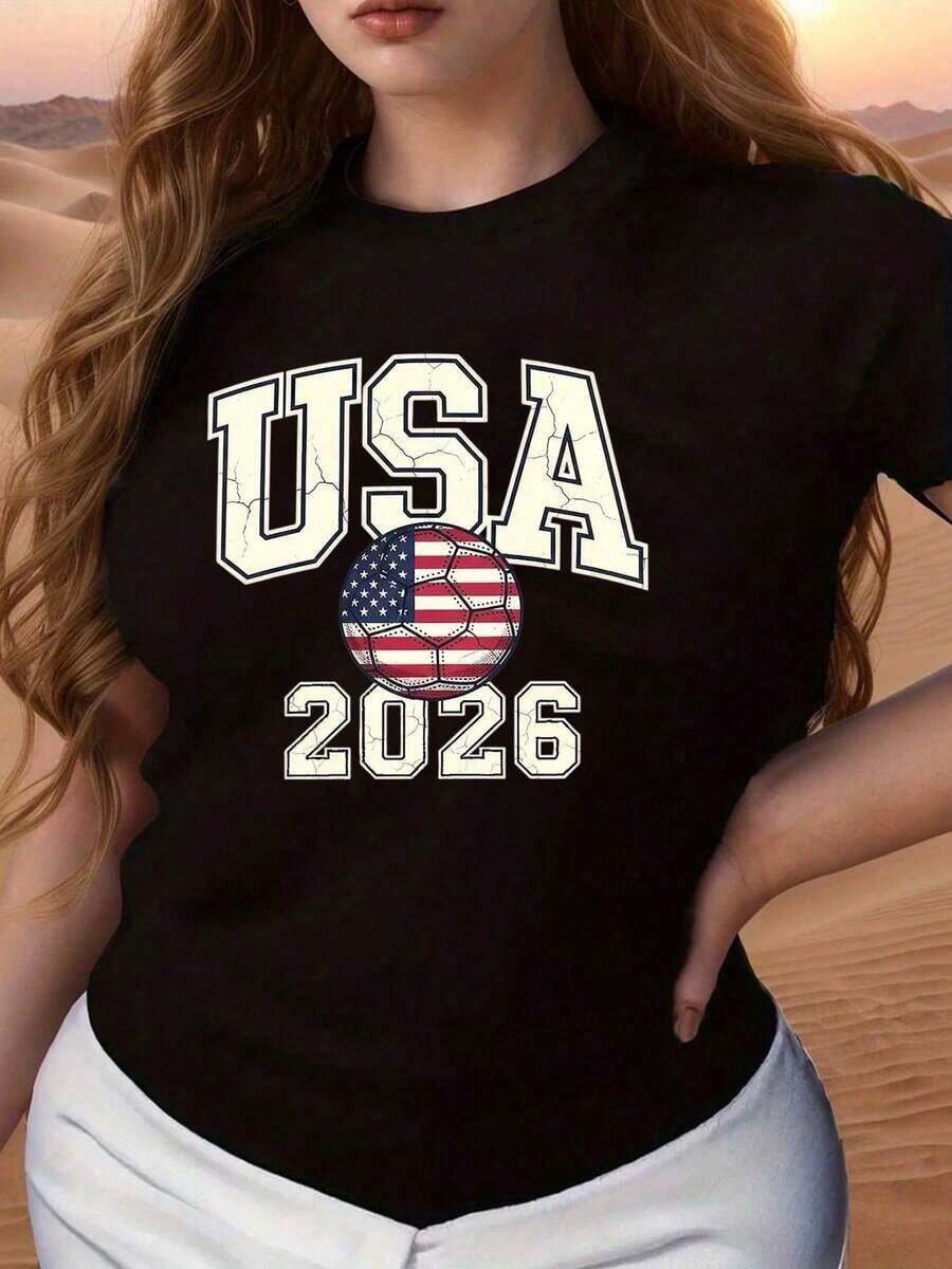 Women's Short-Sleeved Crew Neck Cotton T-Shirt With 2026 Football Themed Graphic Print, Vintage US Flag Design With Distressed Effect, Soft And Breathable, Ideal For Match Days, World Cup Viewing Parties And Everyday Street Wear, Durable And Comfortable T-Shirt. - 黑色 - 查看 1