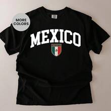 Camisetas de los Equipos Nacionales de la Copa Mundial de México 2026, Camisetas de Fútbol Nacionales, Camisetas Familiares de la Copa Mundial, Camisetas de la Copa Mundial de Estados Unidos, Equipos de la Copa Mundial - Negro (Solo disponible en blanco y negro) - Ver 1
