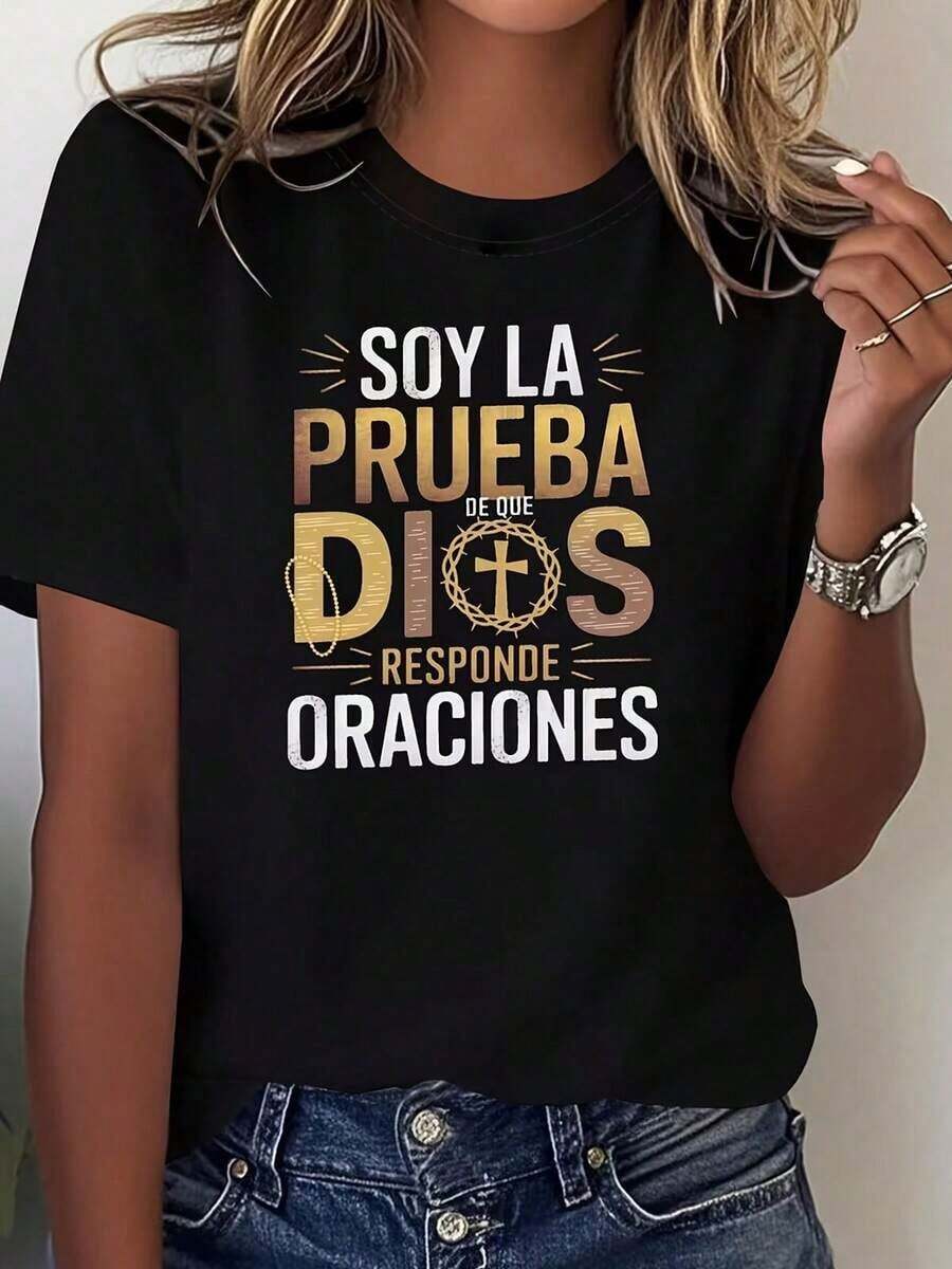 Camisetas manga corta mujer crew neck 100% Cotton T-shirt Soy La Prueba De Que Dios Responde Oraciones |     Camiseta Casual de Cuello Redondo para Mujer con Mangas Cortas y Tela Ligeramente Elástica para Primavera/Verano. Camiseta de Manga Corta con Estampado Floral para Mujer, Ligera y Elástica, con Cuello Redondo, Ideal para Actividades al Aire Libre y Ropa Urbana. - Negro - Ver 1