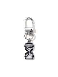 1 pieza Llavero de metal con cuervo estilo gótico, cielo estrellado y gota de aceite, regalo único para amigos, accesorio DIY para bolso, colgante de coche - Multicolor - Ver 15