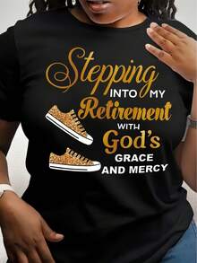 Women's Black T-Shirt With The Inspirational Quote "Entering My Retirement With God's Grace And Mercy" - Casual Crew Neck, Short Sleeve, Breathable Top With Gold Sneaker Graphic, Comfortable Fit For All Seasons, Comfortable Everyday T-Shirt, Machine Washable, Regular Fit, Lightweight And Stylish, Everyday T-Shirt | Inspirational Quote T-Shirt | Breathable Fabric, Ladies' T-Shirts - 黑色 - 查看 2