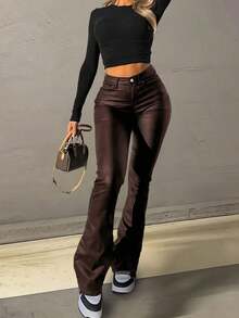 Pantalones acampanados de estilo estadounidense de primavera con efecto de piel sintética negra, estilizadores y alargadores de piernas, de moda para mujeres jóvenes de uso casual - Marrón Chocolate - Ver 3