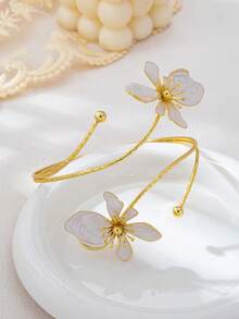 1 pièce Bracelet élégant et à la mode avec fleur artificielle à 5 pétales blanc, orange, rose et vert. Convient pour un port quotidien et les jours fériés. Excellent choix de cadeau (boîte-cadeau non incluse) - Blanc - Voir 3