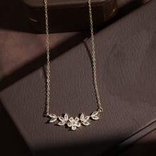 1 pieza Collar con colgante de flor y hoja de diseño curvo minimalista con incrustaciones de cobre y circonita sintética, adecuado para uso diario de mujeres y como regalo - Multicolor - Ver 5