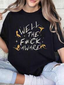 Camiseta Divertida con Frase de Dragon Rider de la Cuarta Ala, Camiseta Well The Aware, Regalo para Amantes de los Libros |   Camiseta de cuello redondo, lavable a máquina, corte regular, ropa de estilo urbano, tela de elasticidad media para primavera y verano - Ropa de moda para mujer, idea de regalo perfecta - Camiseta unisex de algodón de manga corta y cuello redondo, estilo urbano vintage. - Negro - Ver 1