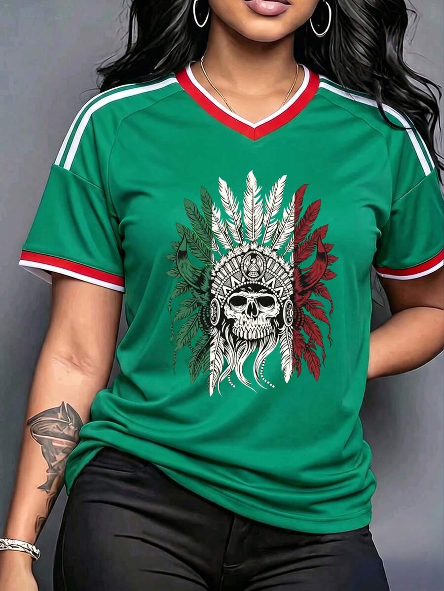 Playera Oversize Mujer Copa Mundial México "Calavera Azteca con Penachos" - Verde con Estampado Patriótico - Verde - Ver 1