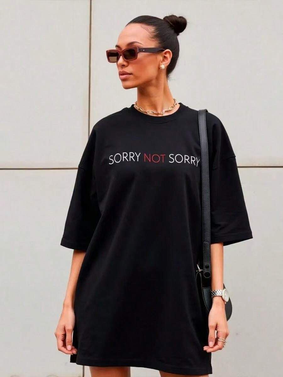 Camiseta de manga corta de algodón puro, holgada, con estampado de letras, estilo retro americano, versátil y elegante, estilo europeo y americano, sin pantalones, para mujer. - Negro - Ver 1