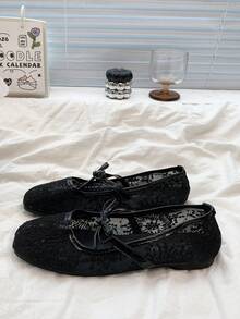 Zapatos de ballet tipo Mary Jane delicados para mujeres, nuevos zapatos de malla calada bordados con encaje para primavera/verano - Negro - Ver 2