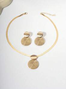 3pcs Elegant Textured Round Pendant Necklace & Earrings Set, Minimalist Fashion Jewelry Accessories, Ideal Gift For Birthday, Holiday, Party - Gold - View 2