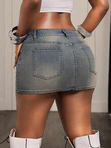 Women's Vintage Distressed Fashionable Belted Denim Mini Skirt - Lavado ligero - Ver 2