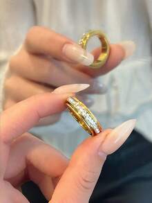 1pc Stainless Steel Rotatable Rhinestone Ring, Versatile Luxury Sparkling Finger Ring, Unique High-End Stress Relief Twist Ring, Non-Fading Hypoallergenic Plain Band Jewelry - Golden Starry Night Ring - View 7