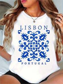 Camiseta gráfica de Lisboa, Portugal |   Camiseta Casual de Verano con Diseño Floral Azul para Viajeros y Fanáticos de Portugal, Tela de Elasticidad Media, Camiseta de Recuerdo de Viaje |   Camiseta con estampado floral |   Camiseta de ajuste cómodo, estilo callejero vintage de Portugal, unisex, de algodón, manga corta, cuello redondo, 100% algodón. - Blanco - Ver 1