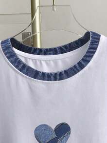 Camiseta casual de mujer de manga corta con cuello redondo y estampado de corazón en bloques de color - Blanco 4 - Ver 3