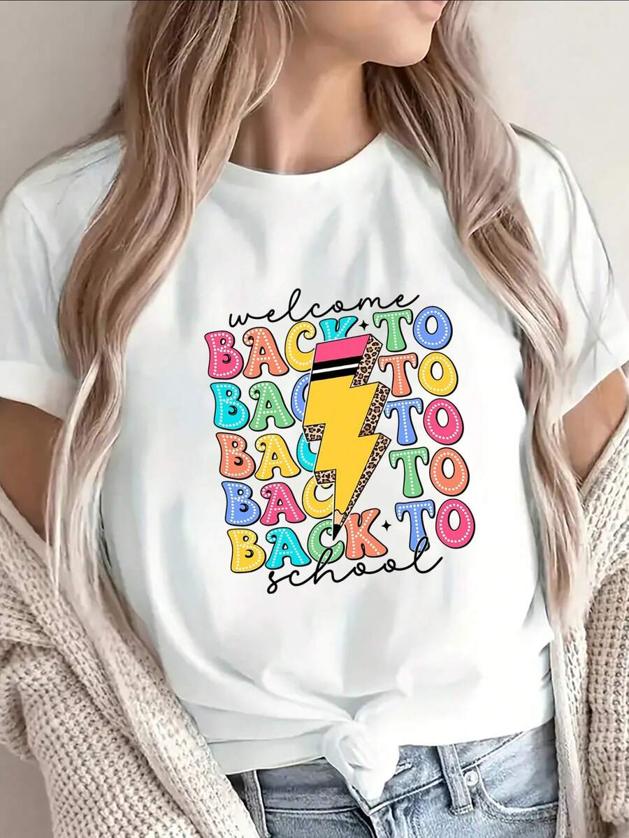 Camiseta de manga cortara mujer con un llamativo diseño de rayo en un fondo negro, i para salidas informales o días de ocio.