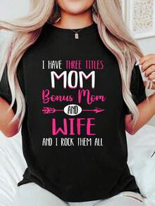 Camiseta estampada de talla grande para mujer, top casual negro de manga corta y cuello redondo, camiseta con estampado de frases divertidas para la familia, regalo para madre o esposa, corte holgado y cómodo. - Negro - Ver 7