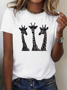 OversizeCamiseta estampada con una jirafa delgada y juguetona con gafas de sol, camiseta casual de manga corta y cuello redondo para primavera y verano, ropa femenina linda. - Blanco - Ver 6