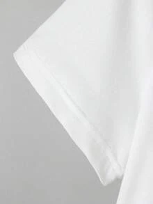 Camiseta de Mujer en Blanco y con el Diseño "FELIZ CUMPLEAÑOS a MÍ". Estilo Casual y Moderno de Cuello Redondo, Nuevo Modelo de Manga Corta, Disponible en Stock - Blanco - Ver 3