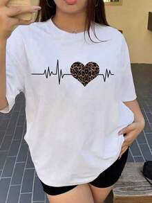 Playera Negra de Mujer con Gráfico de Corazón de Leopardo y Latido de Corazón, Camia de Estilo Aesthetic con Línea de Electrocardiograma Manga Corta, Top Moderno Minimalista, Blusa Casual de Moda UrbanaAdecuado como regalo. playera de mujer. blusas>elegantes. boho chic,Exquisita camiseta estampada de cuello redondo para mujer, ideal para varias estaciones, perfecta para vacaciones, viajes y días festivos. - Blanco. - Ver 6