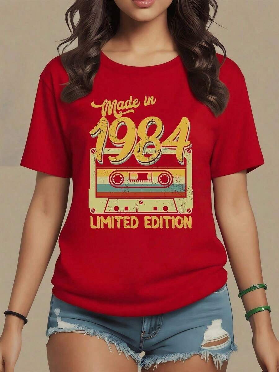 Retro Graphic Celebrating The Year 1984 With A Cassette Tape Symbolizing Musical Nostalgia And The Authenticity Of A Unique Generation. Women's T-Shirt, 100% Soft And Comfortable Cotton For Casual Wear, Maija Women. - 紅色 - 查看 1