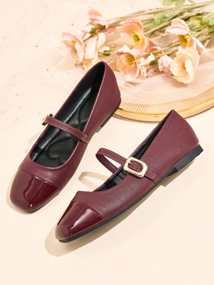 2026 Nouvelles ballerines Mary Jane métalliques dorées pour femmes, polyvalentes pour les trajets, mode élégante, boucle à sangle unique - Rouge foncé - Voir 1