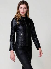 Giacca da motociclista da donna Koroshi in similpelle con collo alla coreana, 100% poliuretano, nera, taglia M. Presenta tasche funzionali, cuciture a vista e polsini regolabili con zip. Un design urbano versatile che aggiunge carattere a qualsiasi outfit casual. - nero - Visualizzare 3