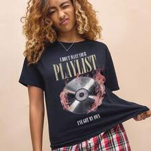 I Don't Want Your Plaist Parody T-shirt220g heavyweight 100% cotton T-shirt. Butterfly print. Unisex sizing. Round neck inspirational T-shirt. Cute and beautiful Y2K-inspired summer top, perfect for the outdoors, home, work, or street wear. Casual, loose-fitting everyday T-shirt. - Negro - Ver 1