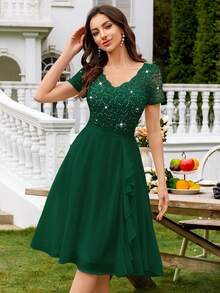 MIUSOL Gaun Pesta Model Swing Chiffon dengan Hiasan Ruffle Renda Bunga Berpayet Leher V, Gaun Pesta Elegan untuk Wanita di Musim Panas - Dark Green - View 5