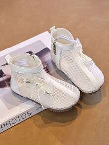 1 đôi sandal lưới buộc nơ đính ngọc trai cho bé gái, kiểu dáng thanh lịch Pháp, phù hợp cho trẻ mới biết đi và trẻ nhỏ mặc hàng ngày vào mùa hè. - Màu be - Xem 5