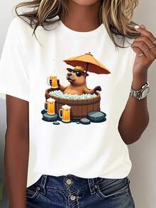 Camiseta Casual de Mujer con Diseño Divertido: Capibara y Cervezas - 100% uste Relado, Inspiración Japonesa en Onsen para Amantes del Anime. Cuello Redondo Suave Lavable a Mancha Blanca Base Geométrica Verde Umbrella Brown - Blanco - Ver 2
