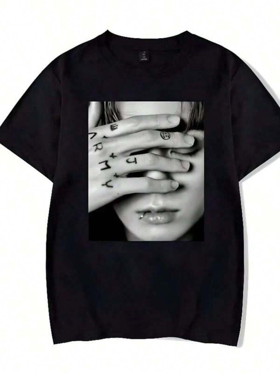 Latest Camiseta de moda para mujerCamiseta Vintage, Camiseta Gráfica de Jungkook, Camisetas Oversized, Camiseta Gótica para Hombre, Estética , Moda Gótica, Ropa Urbana, Atuendo para el Día de San Valentín,Top de manga corta para verano,blusas para mujer,La elección perfecta para tus atuendos de San Valentín,playeras niño,Camiseta para aficionados de la Copa de Fútbol,playeras de mujer - Negro - Ver 1