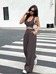 Set de 2 piezas para mujer: Top sin mangas de cuello de corazón con dobladillo asimétrico de unicolor y pantalón largo con bolsillo detallado - Gris - Ver 3
