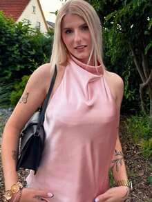 Camiseta sin mangas de satén de unicolor con cuello alto tipo halter Y2K para mujer, ropa de calle linda para el verano en color negro casual - Rosa - Ver 3