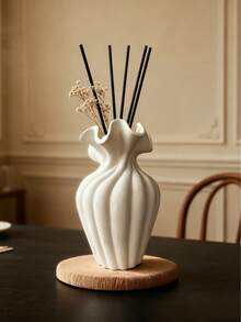 1pc Fragrance Diffuser Bottle, Exquisite Dumpling Shaped Diffuser, High-End Home Fragrance Container, Suitable For Room Decor, Unique Essential Oil Decorative Bottle, Luxurious Fragrance Decor Item, Ideal For Bedroom, Living Room, Office Use. - Multicolor - View 3
