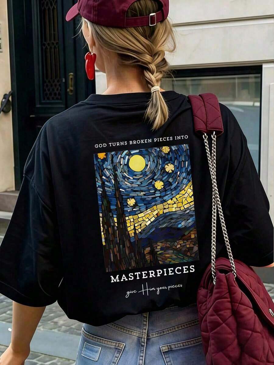 Camiseta de manga corta negra de cuello redondo, versátil y holgada, con estampado de letras de arte de patrón simple, adecuada para el uso diario y de vacaciones, nueva para el verano de las mujeres - Negro - Ver 1