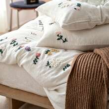 3pcs Soft & Comfortable Natural Washed Crinkle Texture Bedding Set (1*Duvet Cover + 2*Pillowcases, Excluding Filler), Floral Botanical Countryside Style, Suitable For Bedroom, Guest Room, Boys & Girls, Machine Washable, All Season - White - View 6