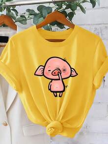 Camiseta de mujer con estampado divertido de cerdito mirándose la nariz |   Estilo divertido de dibujos animados, cuello redondo y manga corta |   Top casual y lindo que llama la atención |   Ropa de estilo resort para primavera/verano 2026 | Ropa Elegante para Mujer de Estilo Retro para Fiestas y Uso Diario - Camiseta Unisex de Manga Corta y Cuello Redondo de Algodón Suelto Estilo Vintage Urbano - Blanco - Ver 10