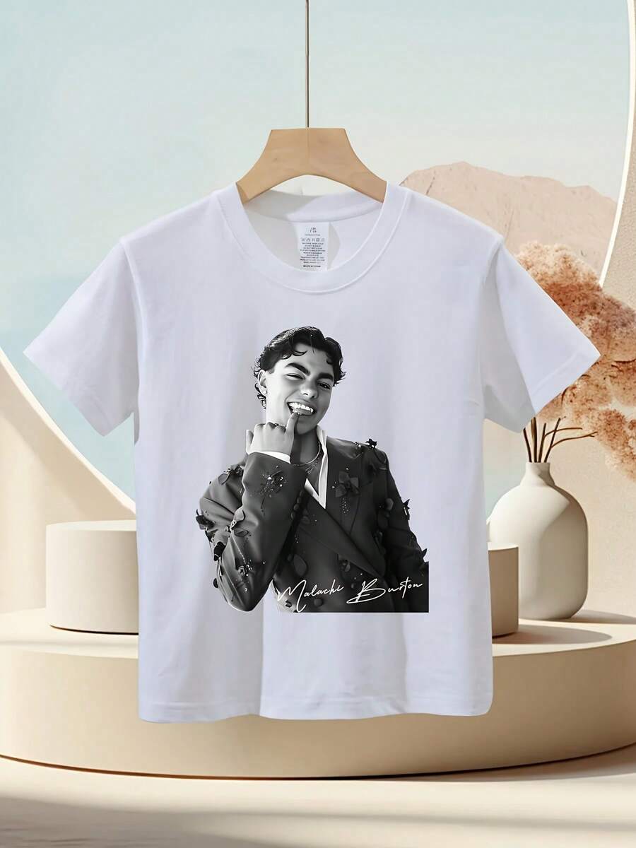 Camiseta unisex Malachi Barton con estampado vintage del logo y la firma, suave, un artículo imprescindible de moda casual urbana, adecuado para todas las estaciones, versátil para el uso diario y un regalo de Navidad perfecto para fans y amigos. - Blanco - Ver 1