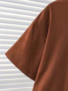2pcs Toddler Boys Casual Comfortable Soft Sports Set, Retro American NY Letter Contrast Color Print Brown T-Shirt And Elastic Waist Apricot Shorts, Spring/Summer - Brown - View 5