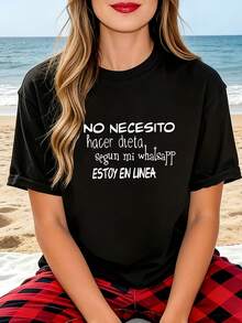 Camiseta de algodón ligera y transpirable de edición limitada para mujer, con el texto en español No Nesito H Dieta (No necesito dieta) impreso en ella, un mensaje autocrítico. Esta camiseta negra de manga corta y cuello redondo para mujer adecuada para primavera, verano y otoño. Presenta un ajuste cómodo, un diseño retro elegante y moderno, y una tela suave. un estilo moderno que estiliza y favorece la figura cuando se usa como prenda exterior, y sencillo y elegante cuando se usa como capa interior. Perfecta para ir de compras, asistir a fiestas y para el uso diario casual, esta camiseta básica duradera y atractiva. Algodón ligero. - Negro - Ver 1