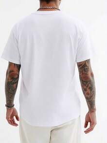 Vintage Graphic Crew Neck Loose Fit T-Shirt, Ideal For Small Town Casual Style, Loose Spring Tops, Fashionable Summer Basics, Fun Clothing With Black And White Options, Gift For Fashionable Men - 白色 - 查看 4