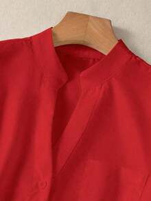 Camisa de mujer de unicolor con cuello en V y botones - Blusa casual y elegante de manga larga con detalle de bolsillo, adecuada para vacaciones, viajes y uso diario, artículo esencial para todas las temporadas de primavera - Rojo - Ver 11