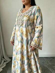 Plus Size Middle Eastern Style Round Neck Embroidered Floral Print Fashion European And American Retro Chic Loose Plus Size Dress Vacation Elegant - Multicolor - View 6