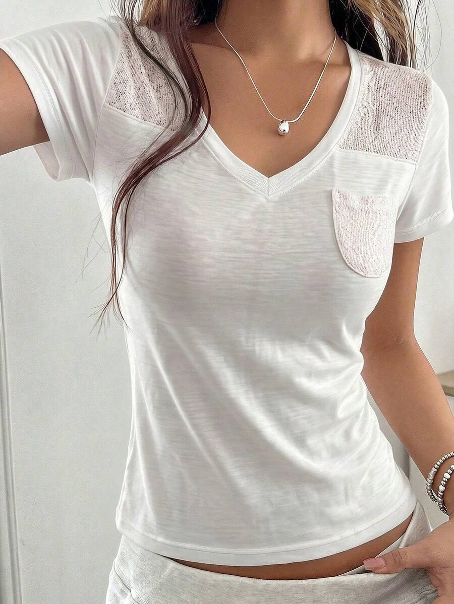 Áo thun nữ cổ chữ V màu trắng, có túi ren và chi tiết phối vai, tay ngắn, kiểu dáng thường ngày, thích hợp cho mùa hè. - trắng - Xem 1