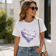 Camiseta blanca de mujer con estampado de luna y estrellas doradas, cuello redondo, manga corta, estilo casual "Stay Magical", top básico verano - Blanco - Ver 1