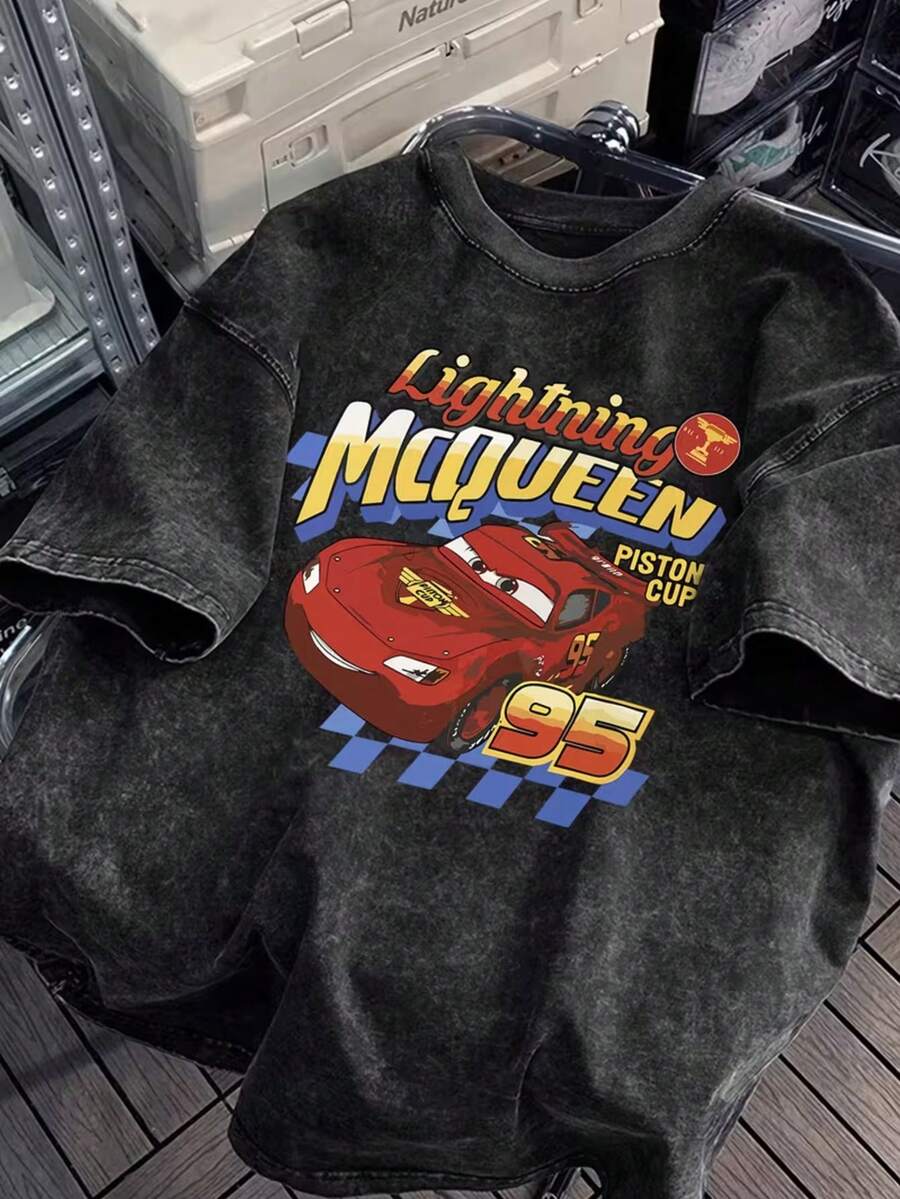 Disney Men's Summer Retro Washed Cotton T-Shirt With Round Neck And Short Sleeve "Disney" And "Cars", The Protagonist Of LightningMcQueen's Design, Round Neck Retro Cotton Washed To Make Old  Cotton Short Sleeve T-Shirt, Retro Fashion To Make Old T-Shirt, Disney Elements Street Style 2026 Spring And Summer Retro Fashion Fans Popular Style To Make Old Round Neck T-Shirt. - màu đen - Xem 1