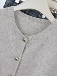 Cárdigan de botones gris para mujer - Cárdigan casual y de moda de manga corta, elástico, silueta en forma de H, adecuado para primavera y verano, diseño con detalle de punto acanalado, cierre de botones, tela transpirable, estilo cárdigan, artículo esencial de primavera/verano - Gris Claro - Ver 3