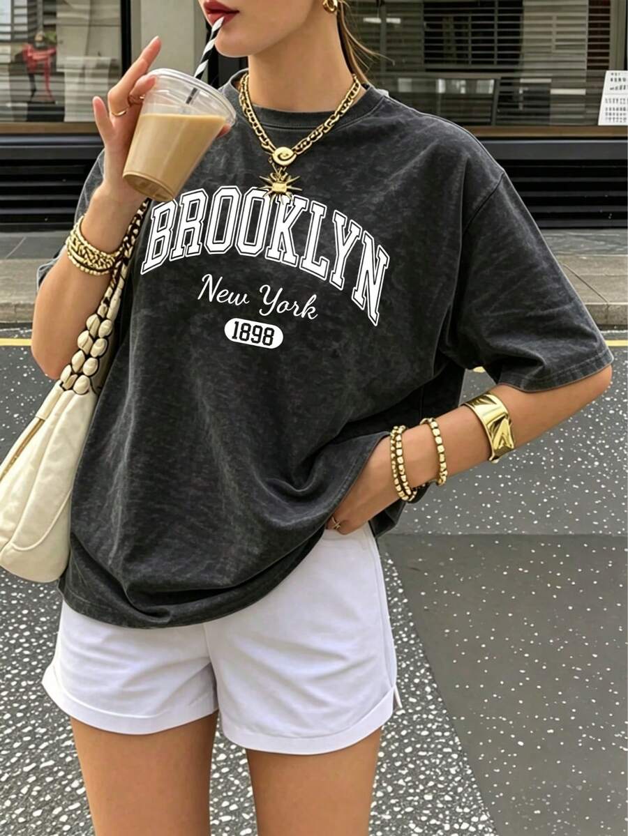 Áo thun tay ngắn cổ tròn dáng rộng in chữ Brooklyn kiểu vintage wash, phong cách thường ngày. - màu đen - Xem 1